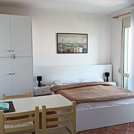 Seaside Deluxe Apartment Durrës 외부 사진