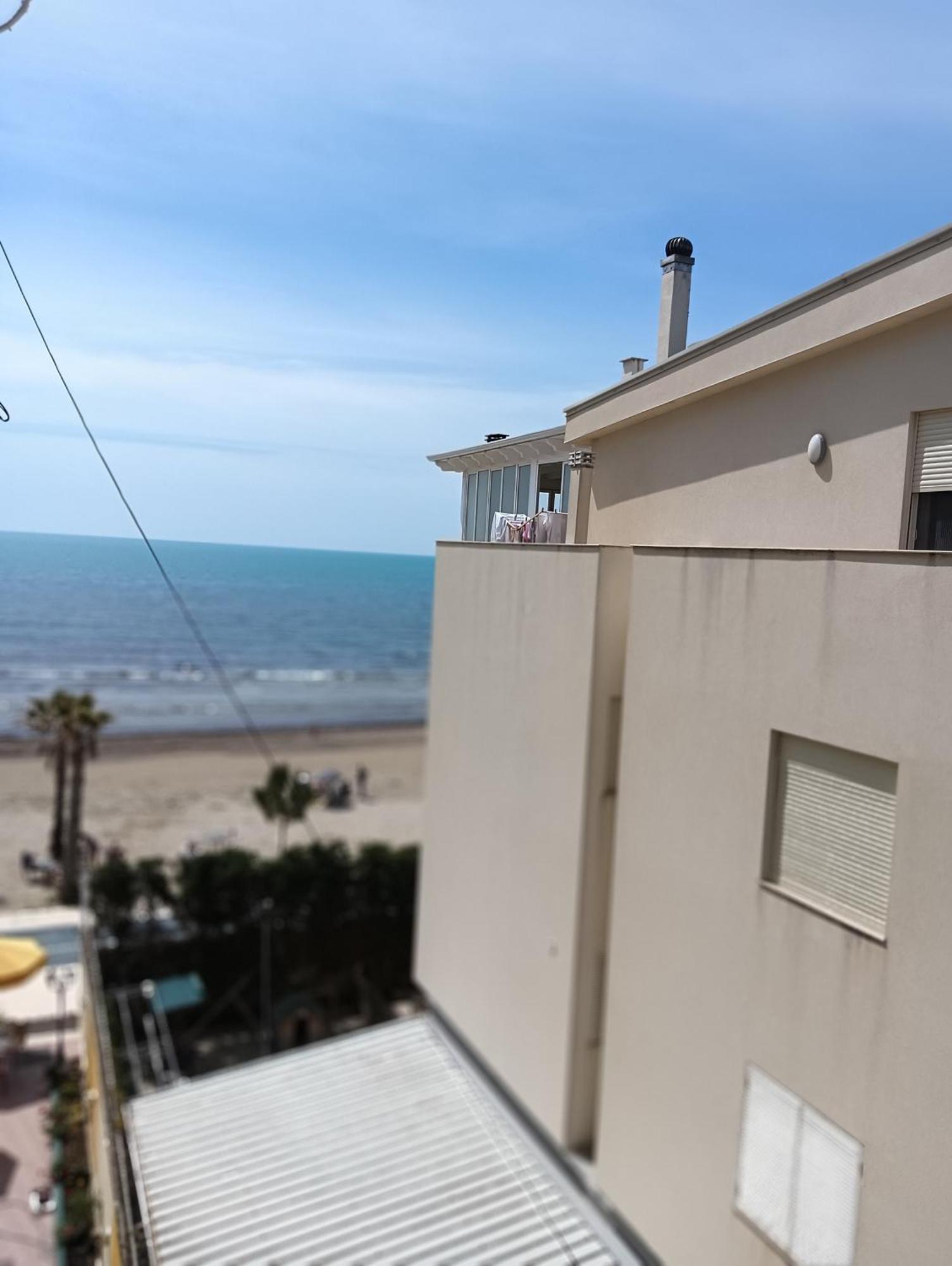 Seaside Deluxe Apartment Durrës 외부 사진